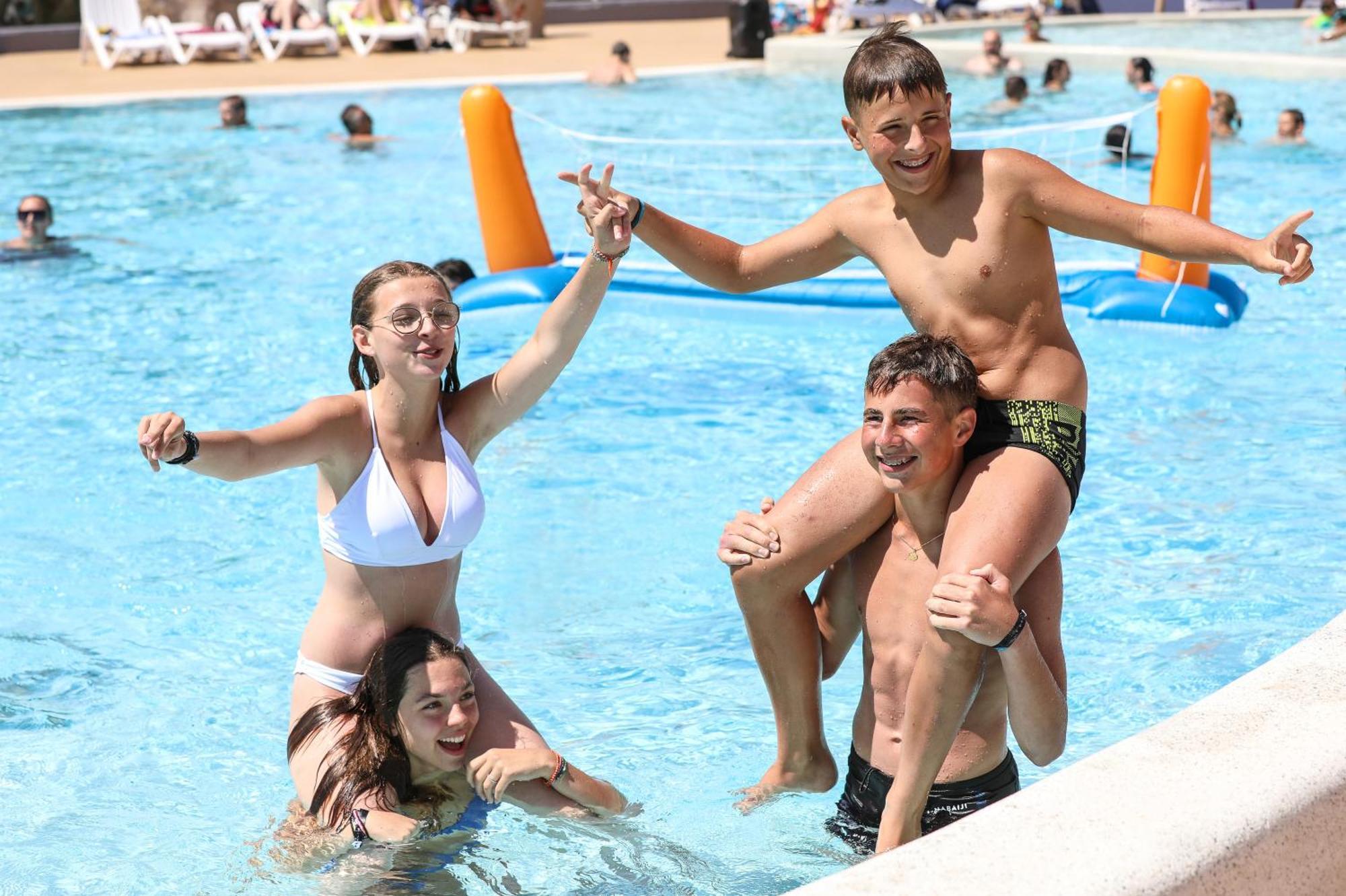 Готель Camping Maeva Club L'Atlantique Angles  Екстер'єр фото