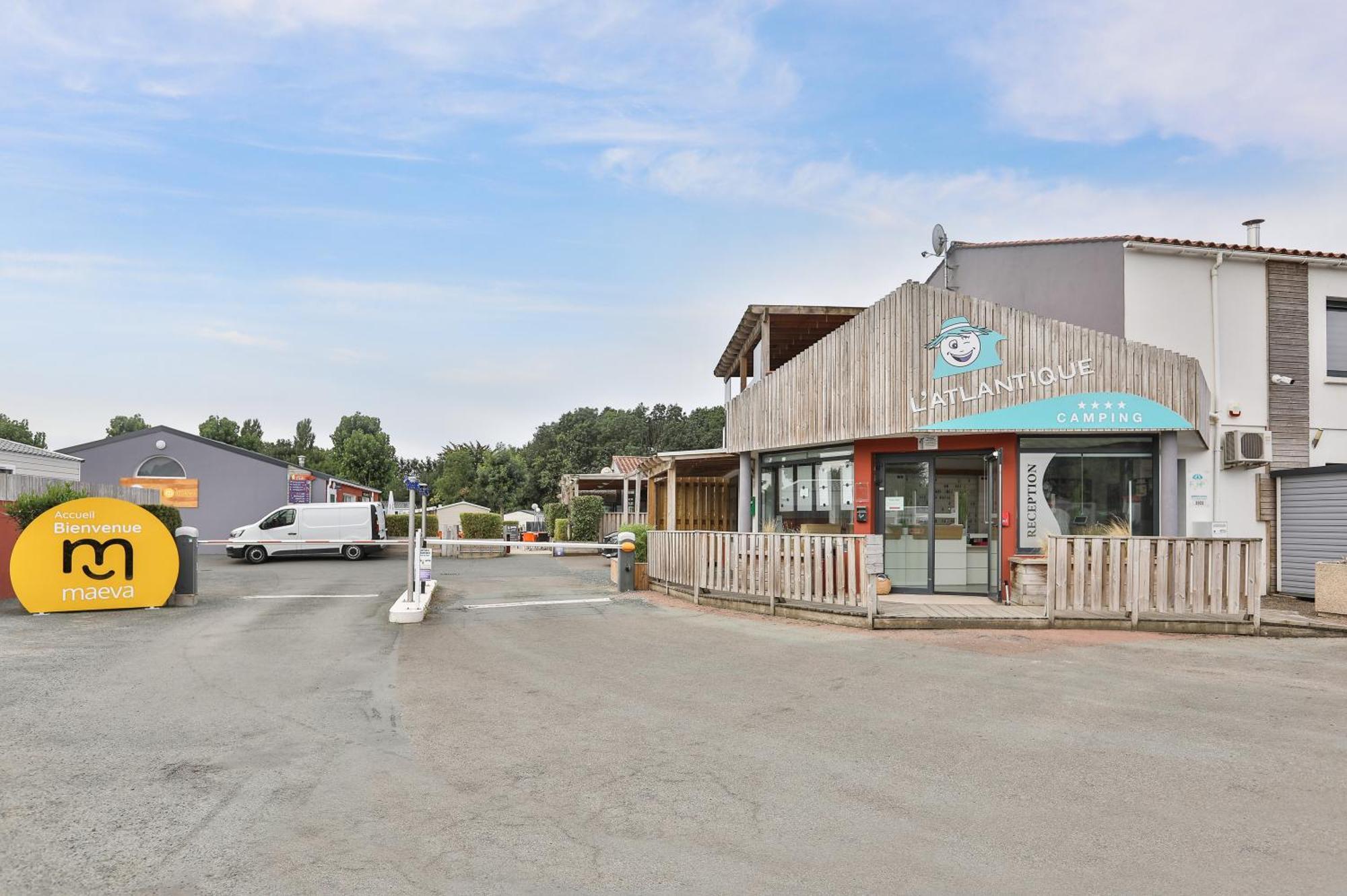 Готель Camping Maeva Club L'Atlantique Angles  Екстер'єр фото