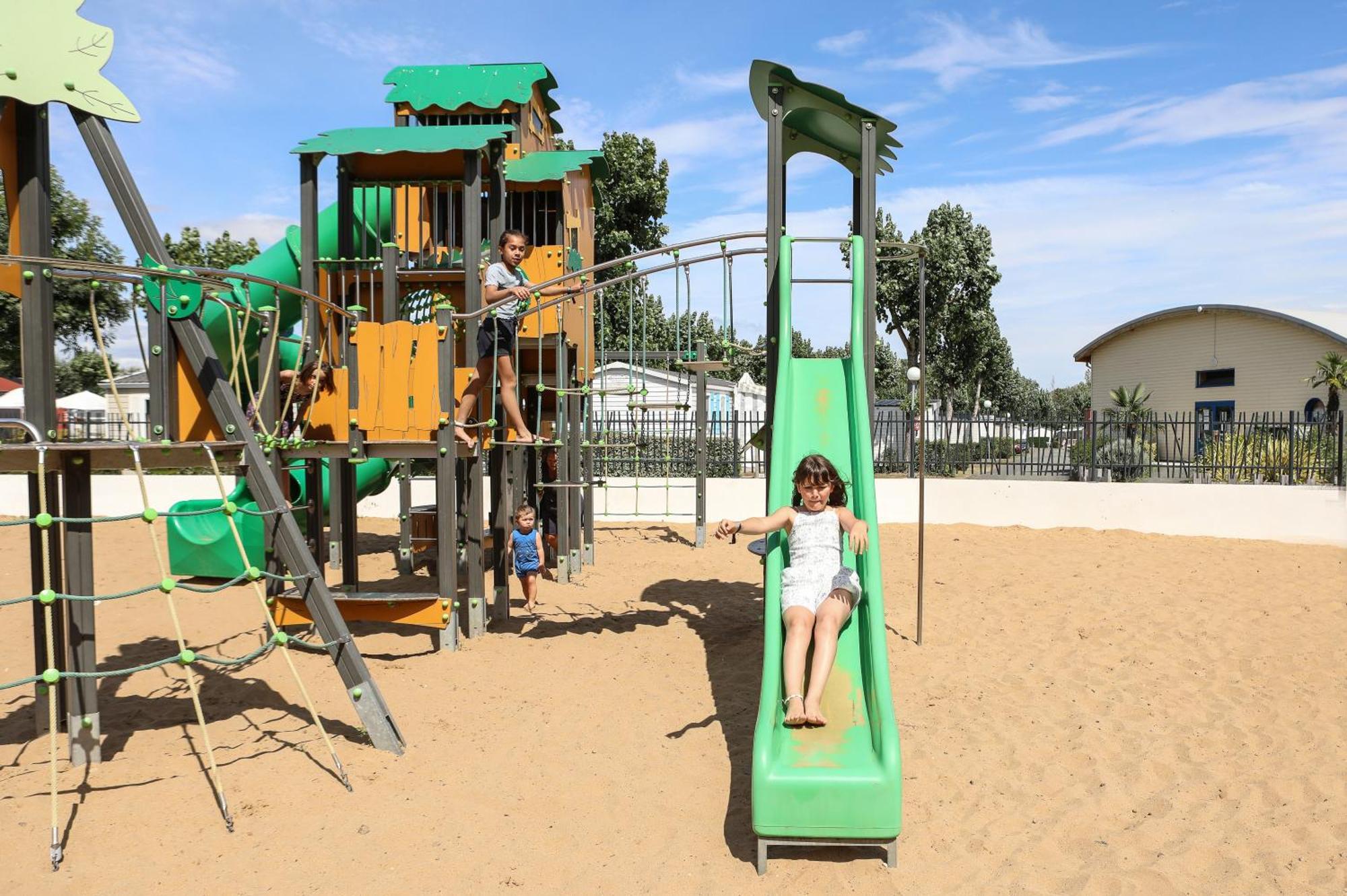 Готель Camping Maeva Club L'Atlantique Angles  Екстер'єр фото