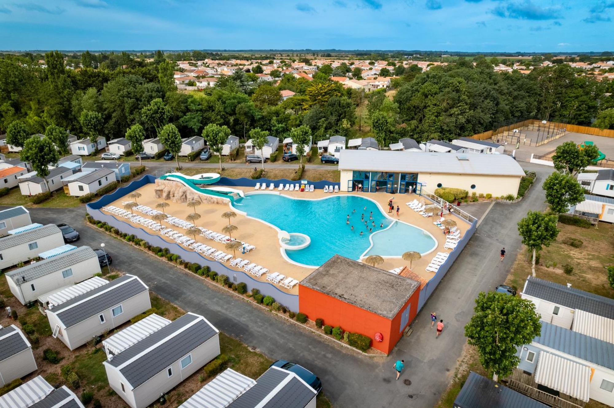 Готель Camping Maeva Club L'Atlantique Angles  Екстер'єр фото